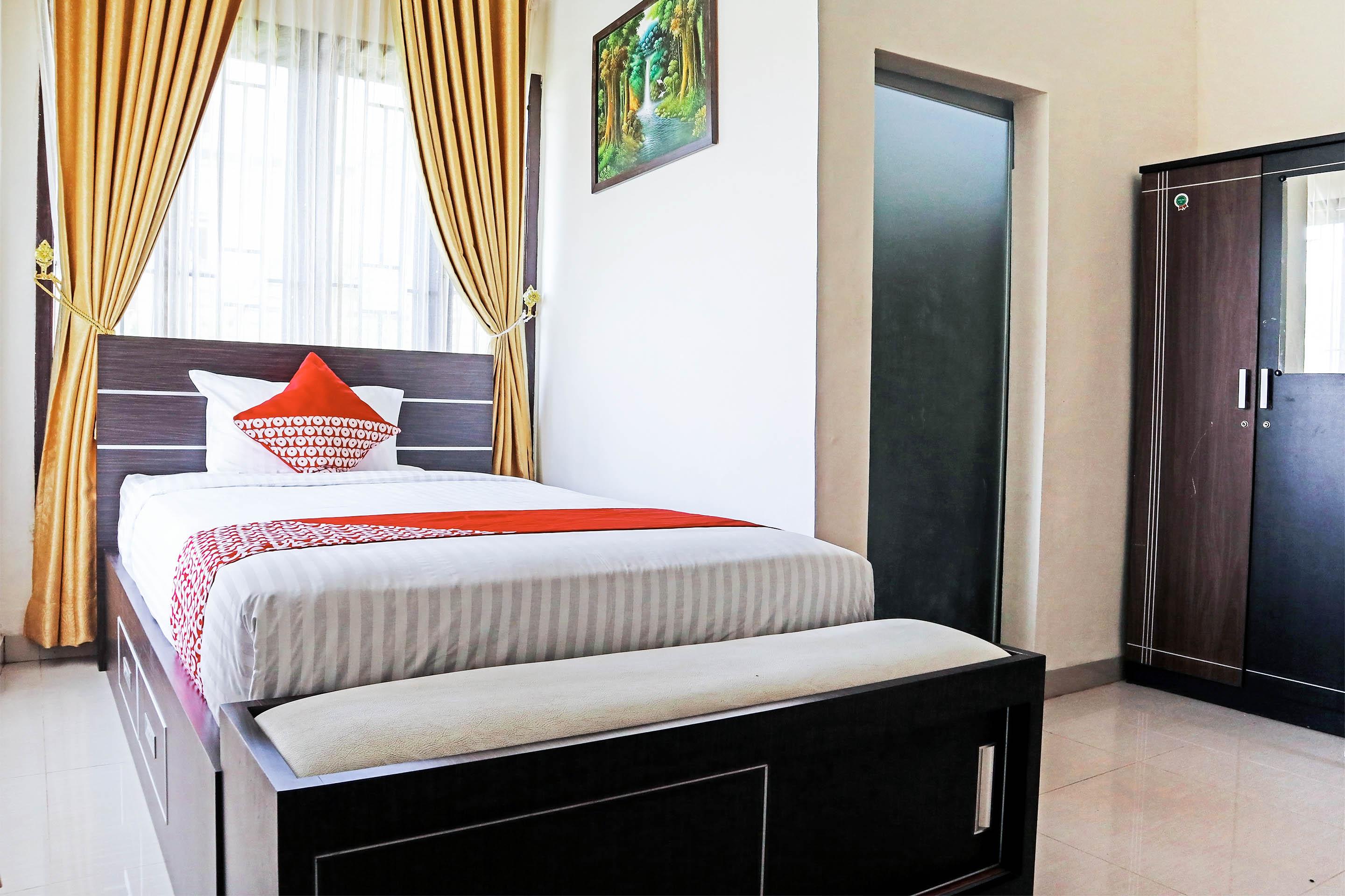Oyo 1326 Mahakam Guest House Padang  Extérieur photo